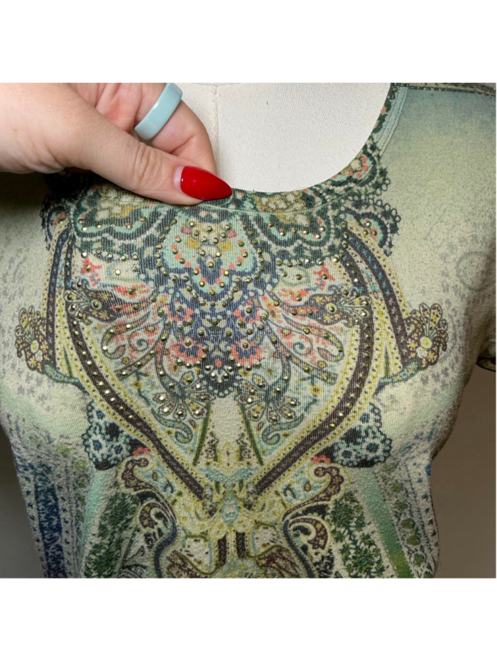 One World Paisley Embellished Short Sleeve Boho Top Small - Picture 3 of 4